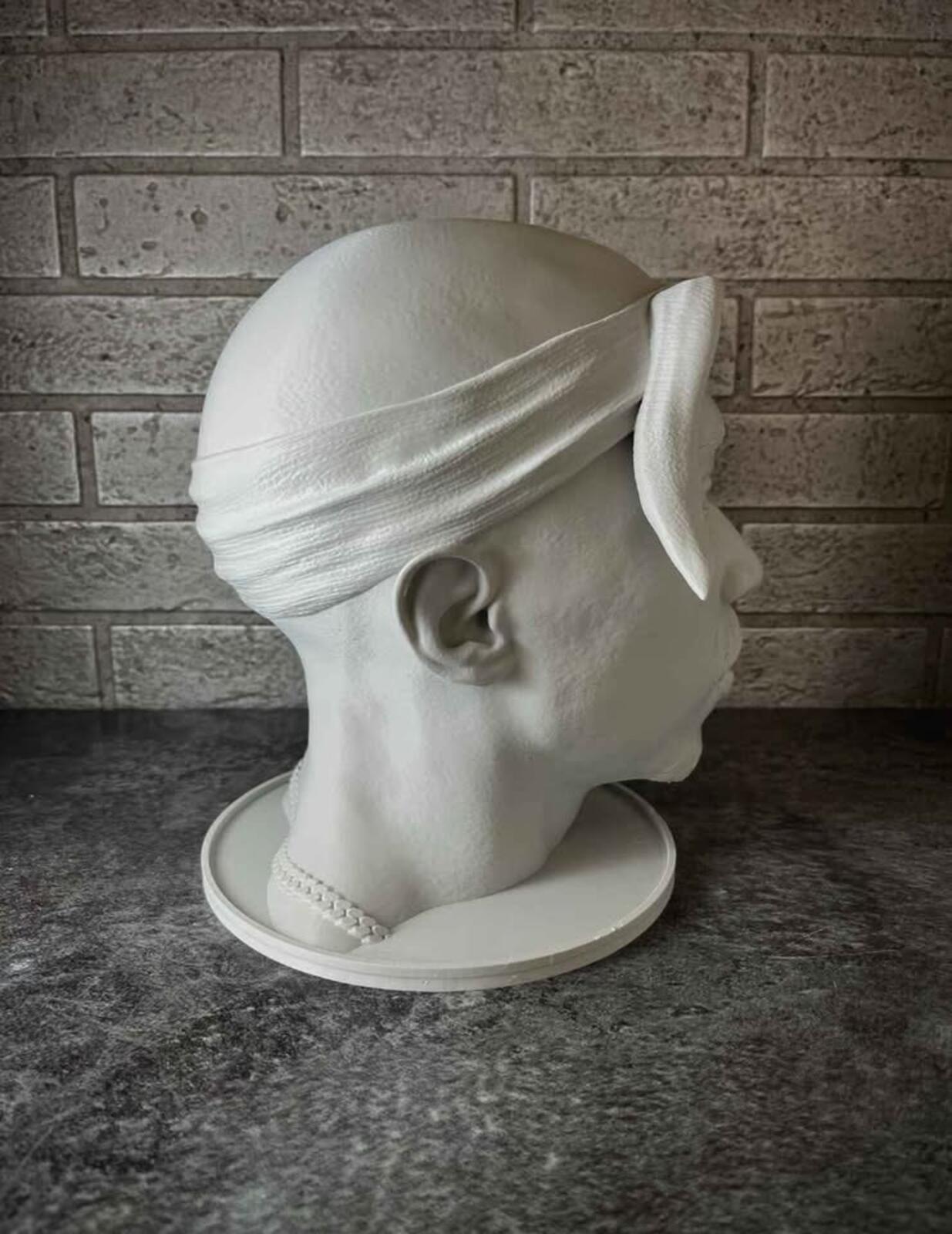 Tupac Headphone Holder