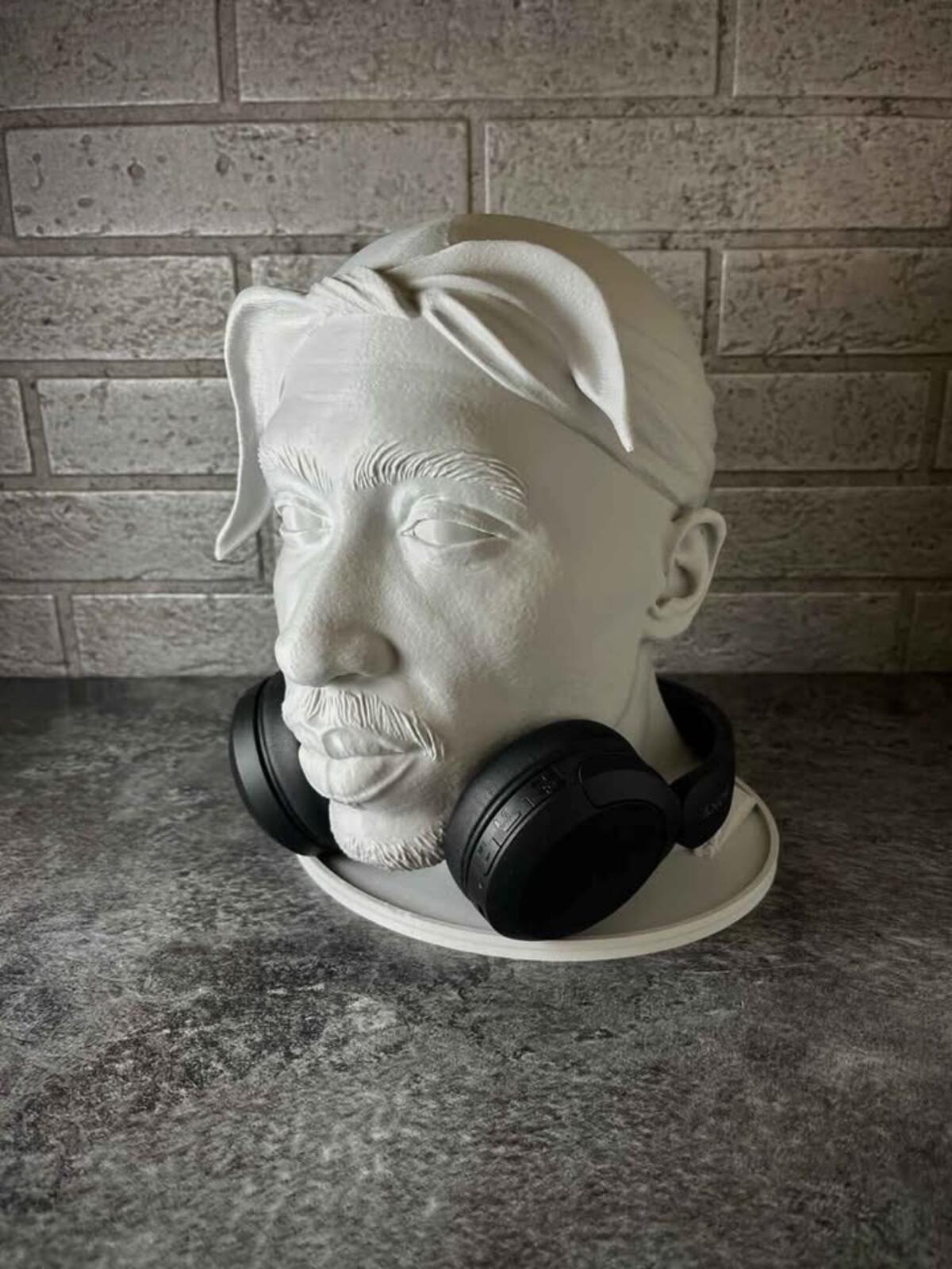 Tupac Headphone Holder