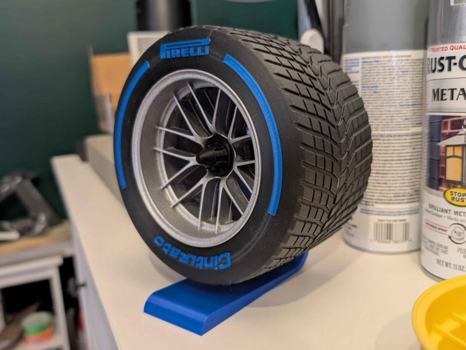 F1 Display Rear Wheel With Stand