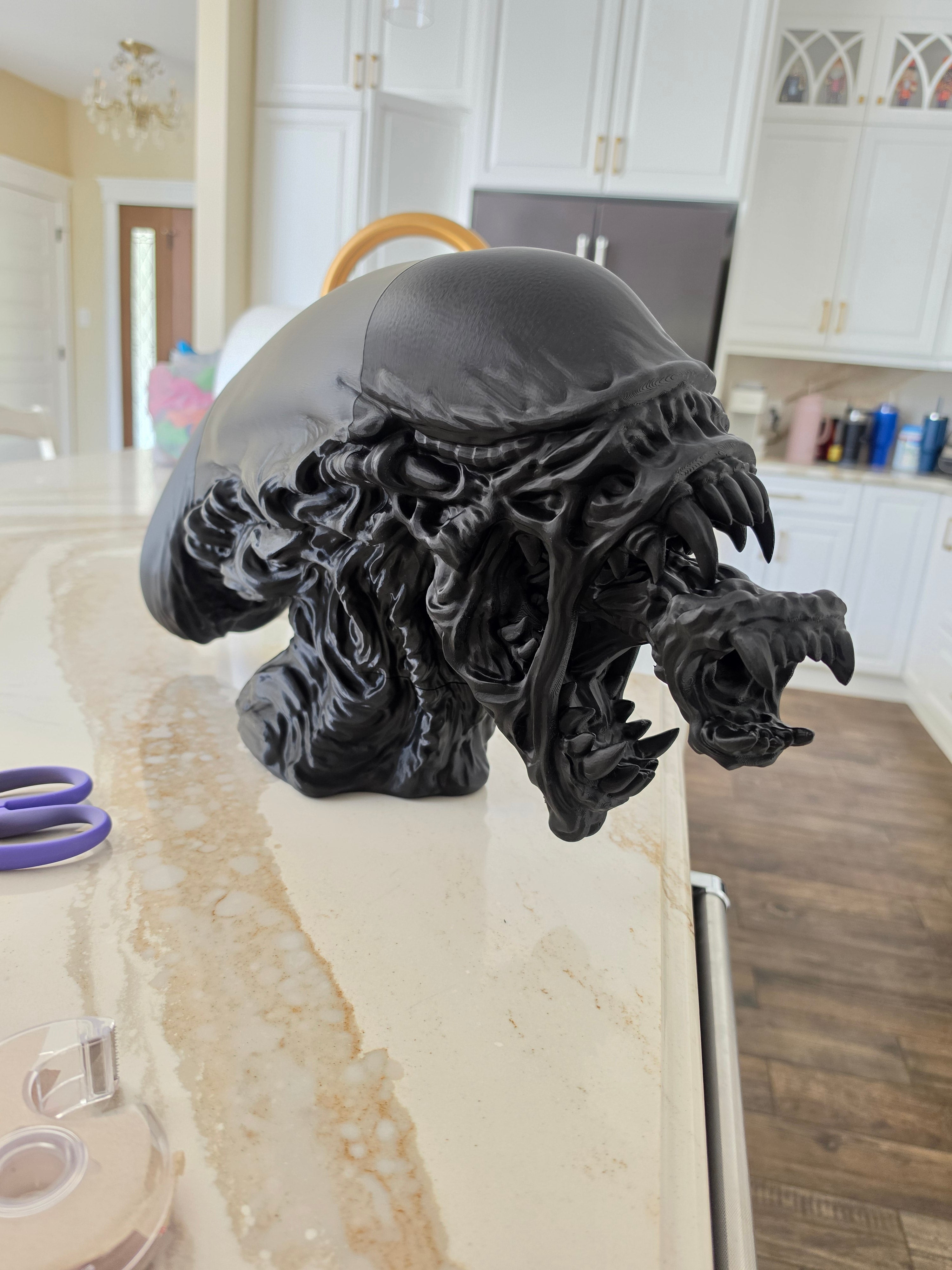 Xenomorph Head Sculpture | 3D Printed Sci-Fi Alien Display Bust | Collector Shelf Decor