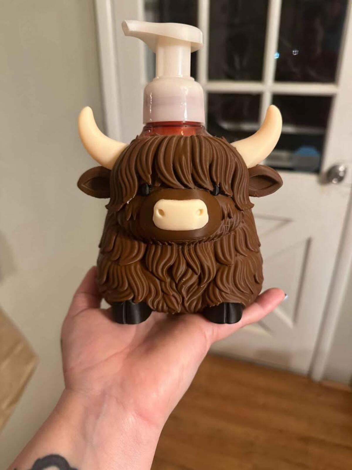 Highland Cow Soap Holder