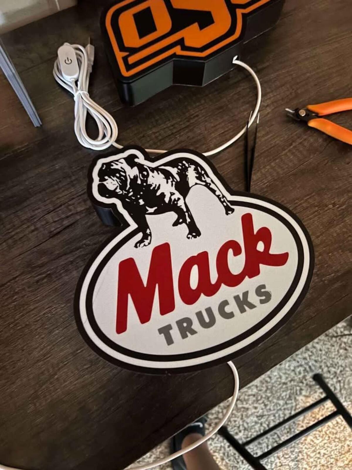 Mack Trucks Lightbox