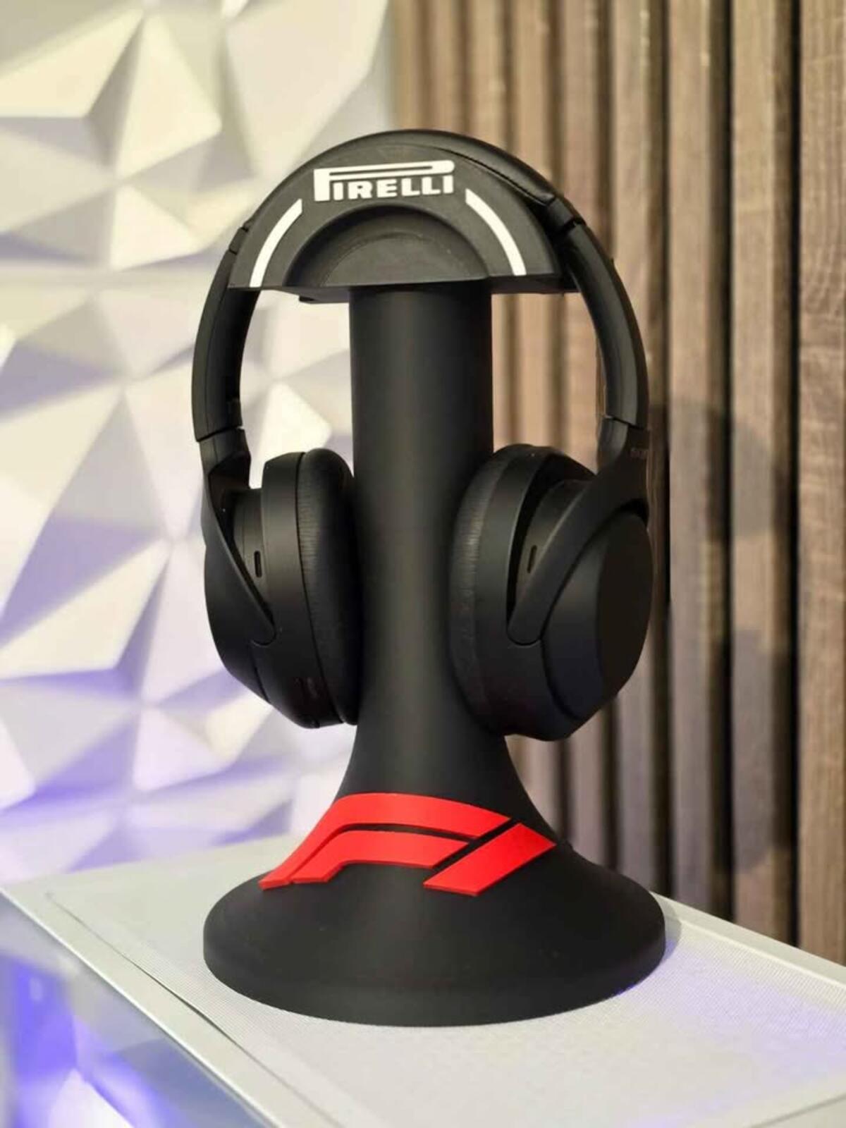 F1 Headphone Stand