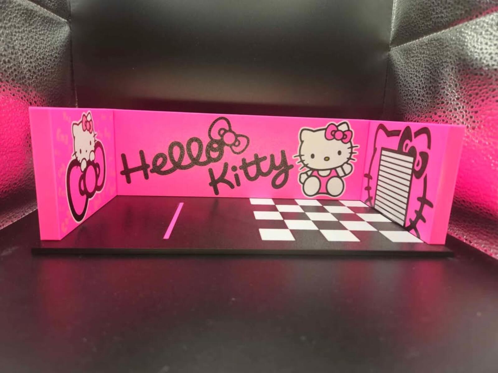 Hello Kitty Diorama