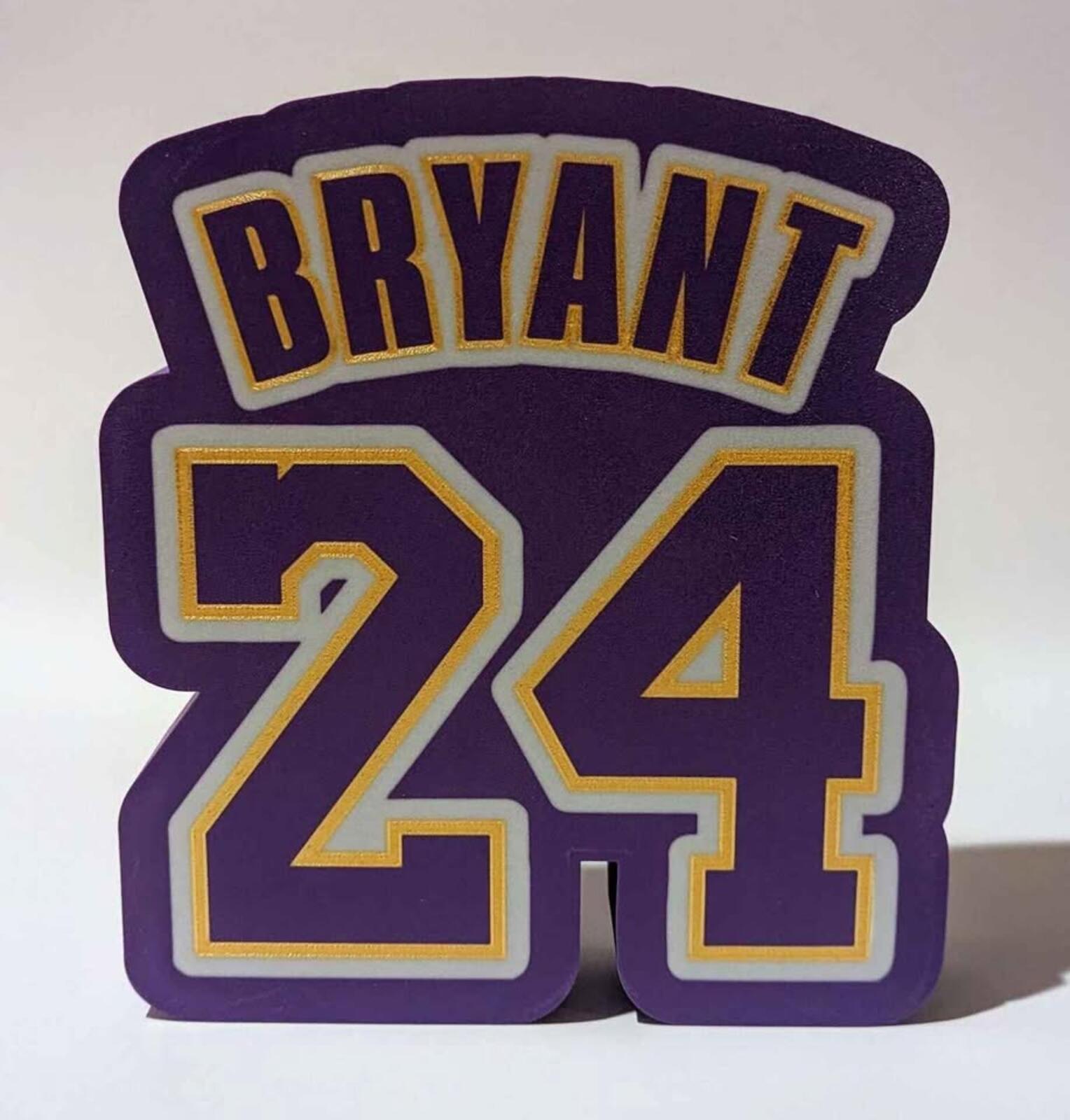 Bryant 24 Lightbox