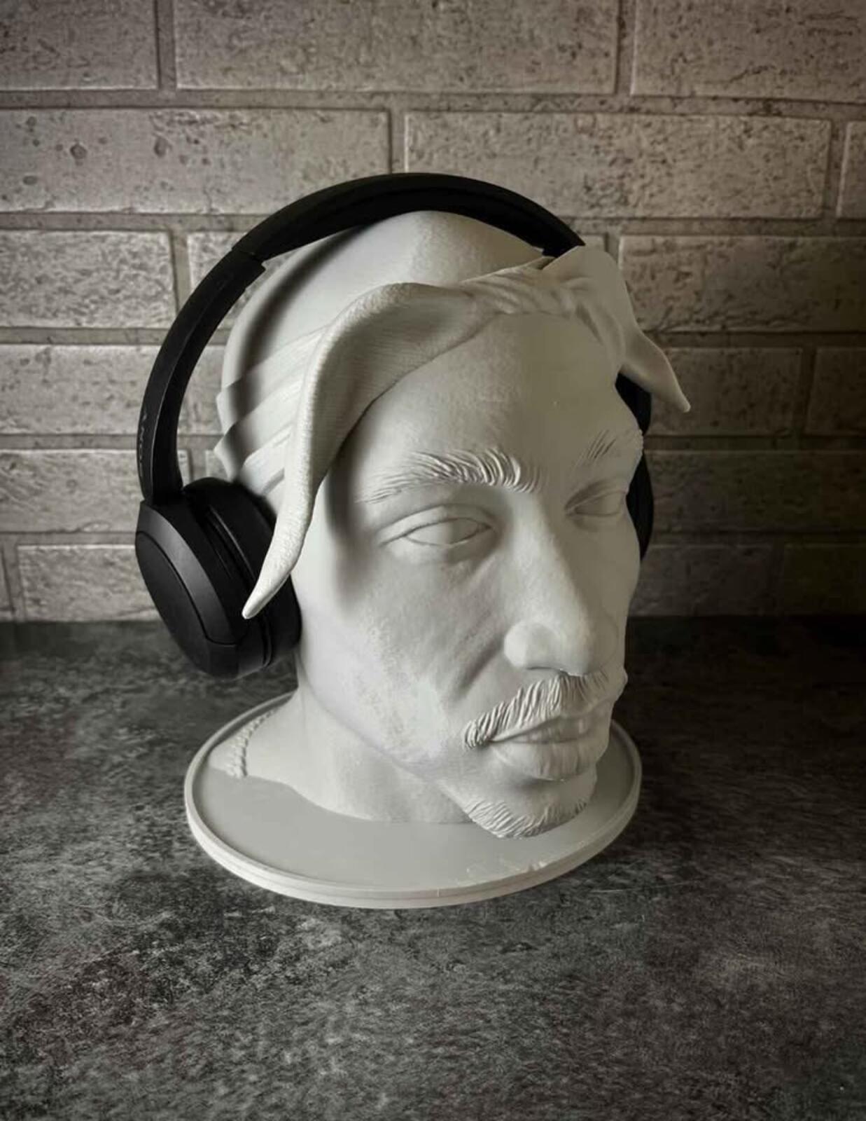 Tupac Headphone Holder