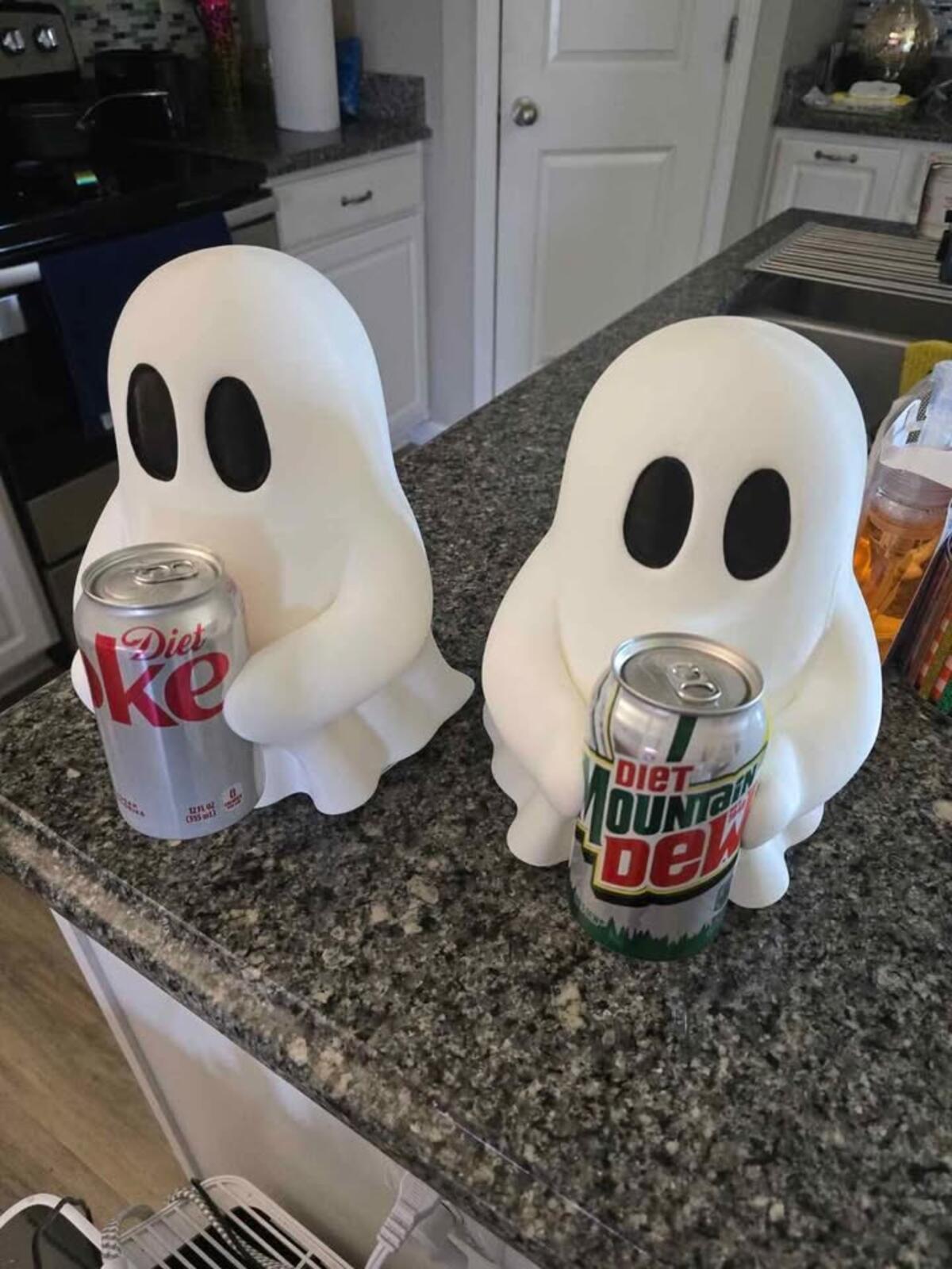 Ghosty Can Holder
