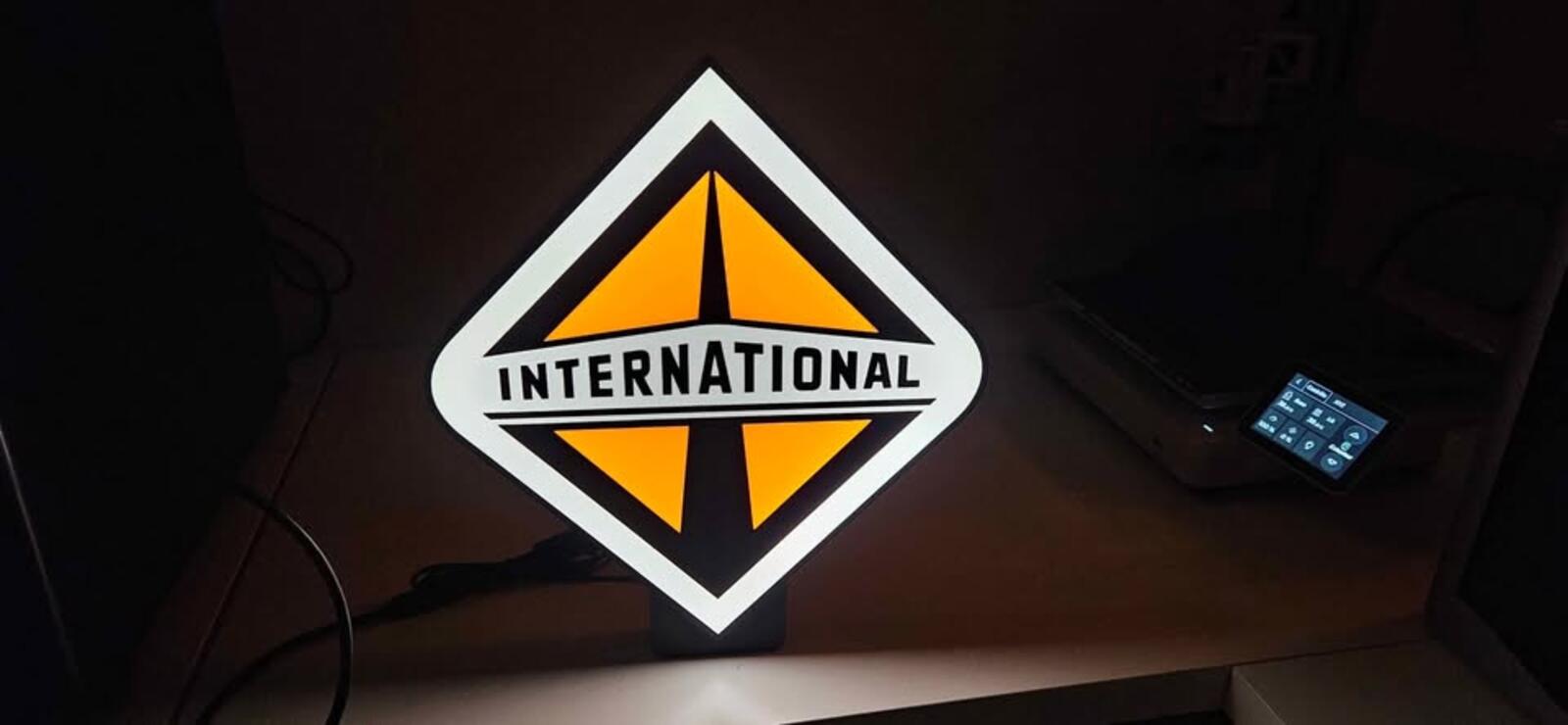 International Lightbox With Stand