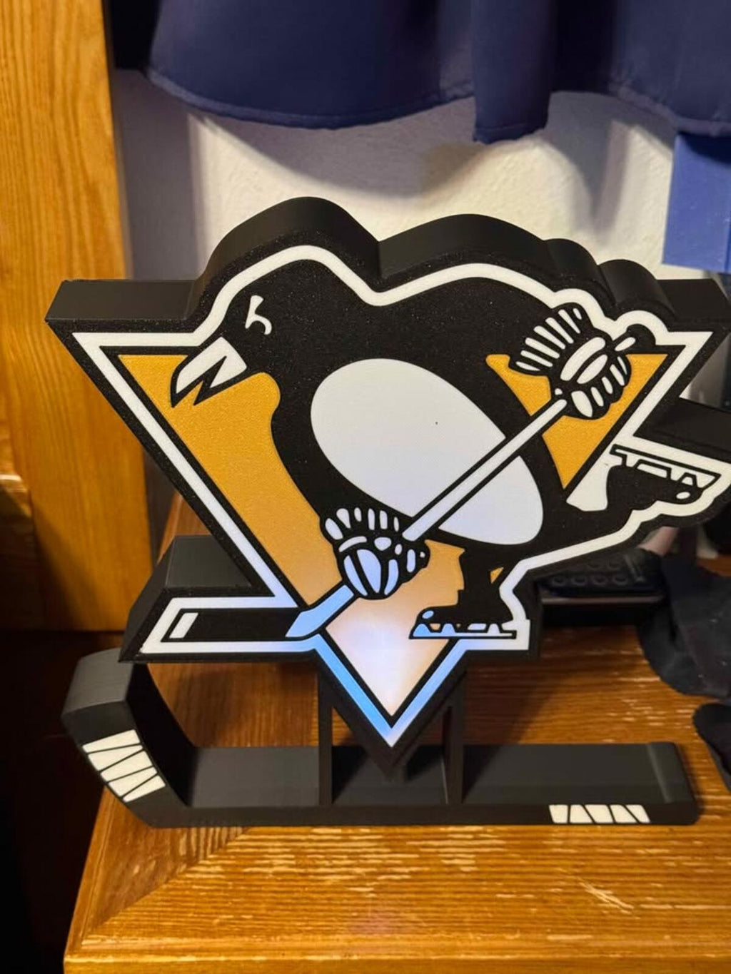 Pittsburgh Penguins Lightbox With Hockey Stick Stand