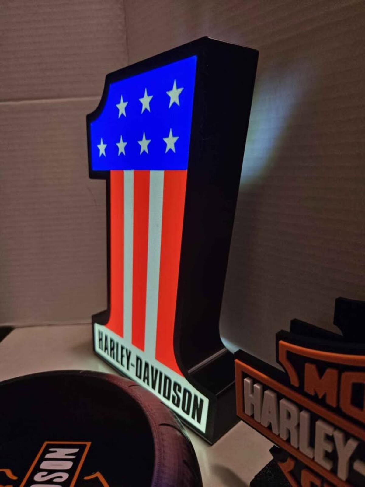 Harley Davidson #1 USA Lightbox
