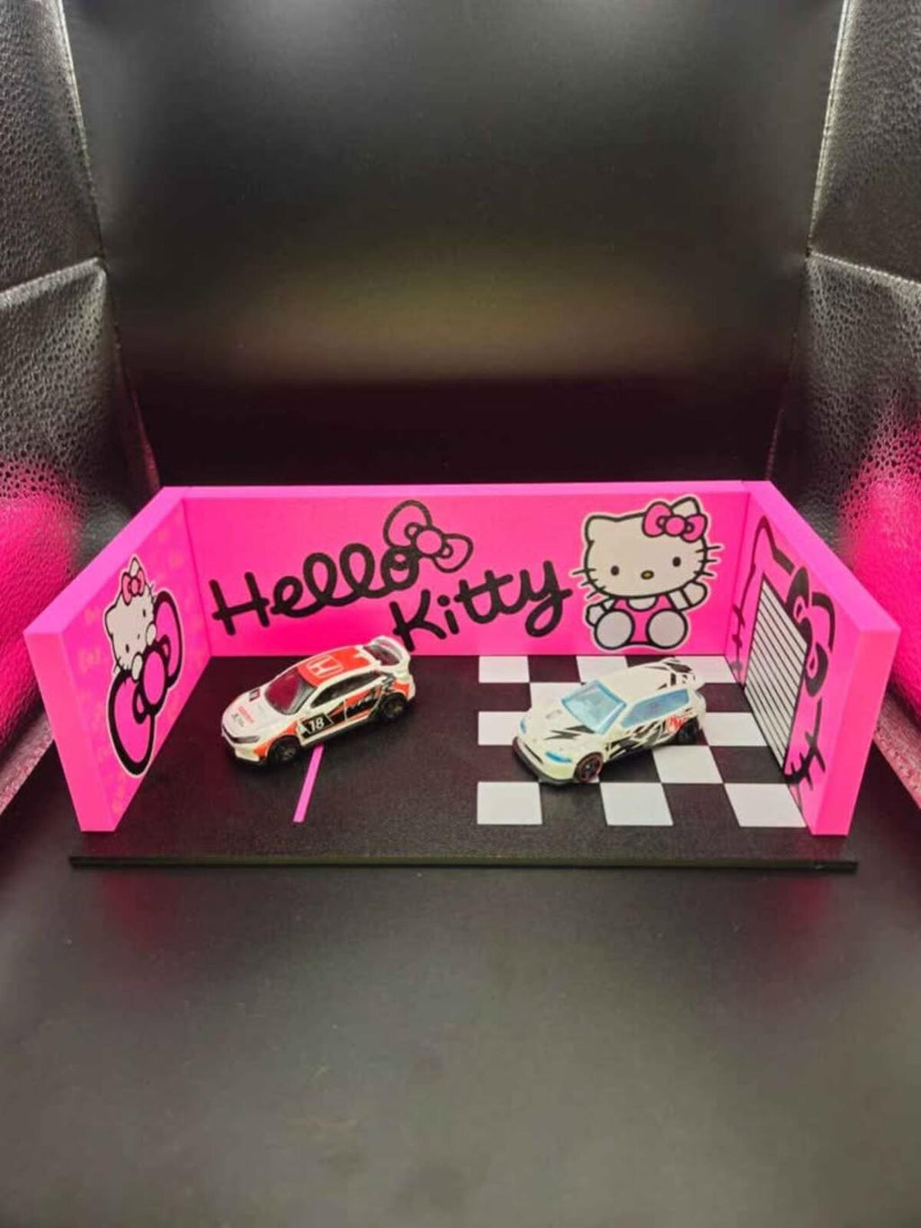 Hello Kitty Diorama