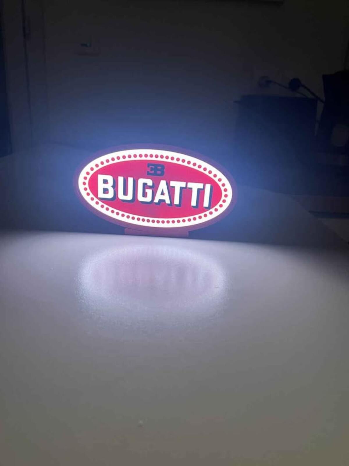 Bugatti Lightbox With Stand