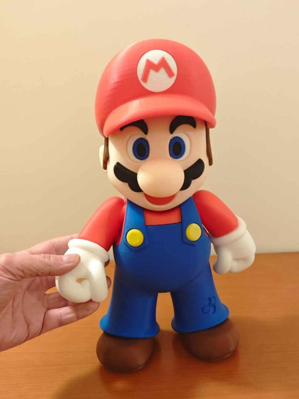 Giant Super Mario Figurine
