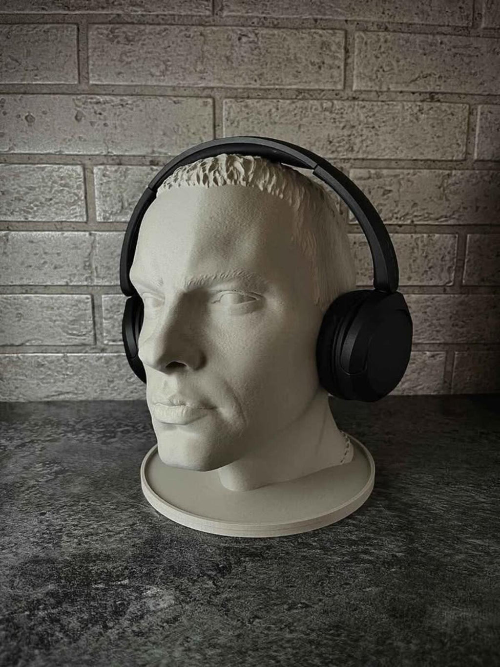 Eminem Headphone Holder