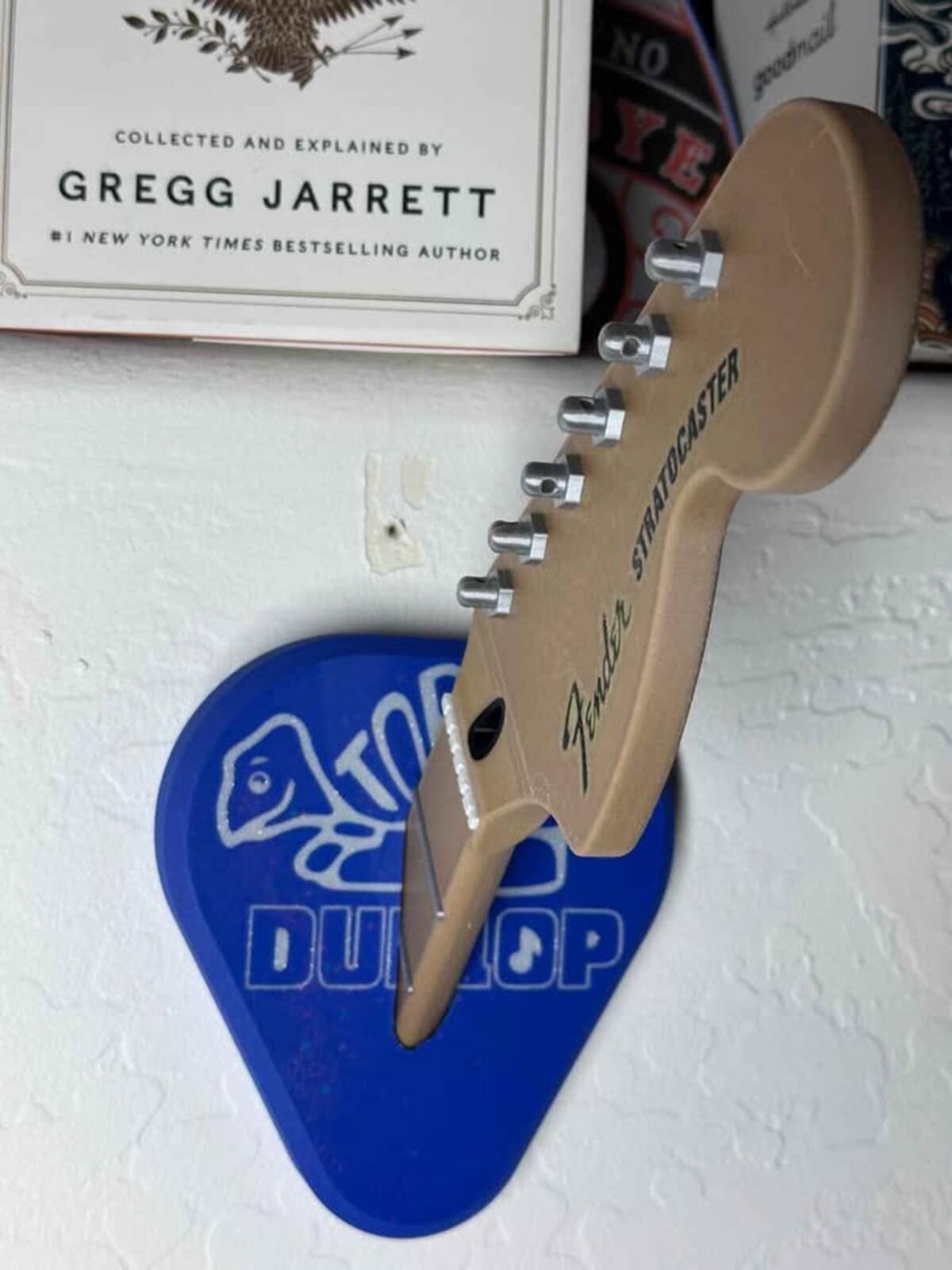 Fender Stratocaster Coat Holder